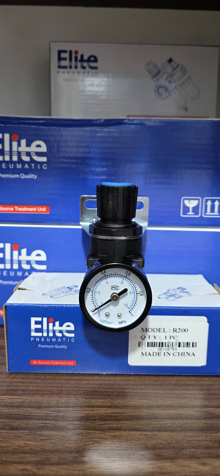 رگولاتور 1/4 اینچ طرح Shako پنوماتیک الیت